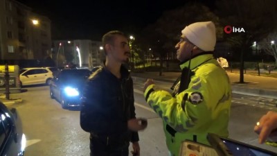 trafik cezasi -  Ehliyetsiz ve alkollü yakalanan sürücüden şaşırtıcı tavırlar  Videosu