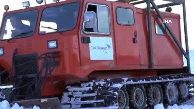  Türk Telekom CEO’su Ümit Önal yeni yıla -15 derecede çalışan ekiplerle girdi 