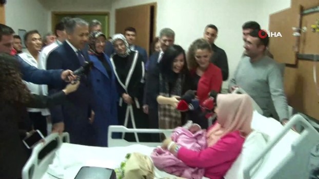 vali yerlikaya sultangazi de 2019 un son bebegini ve yeni yilin ilk bebegini ziyaret etti