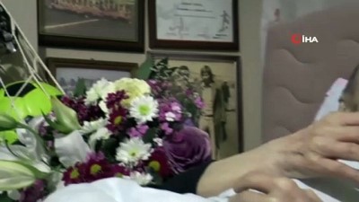  83 yaşındaki gazeteci geçirdiği ameliyat sonrası mesleğe döneceği günü bekliyor 