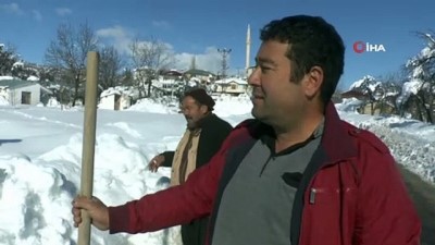 sedir ormanlari -  Kar yayla evlerini beyaz örtüyle kapladı  Videosu