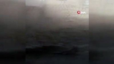 hava saldirisi -  - Esad rejimi İdlib'te bu kez pazar yerini vurdu: 4 ölü  Videosu