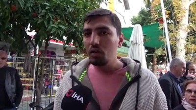boksor -  'Beni kandırıyorsunuz' deyip esnafa bıçak çekti, gözaltına alındı  Videosu