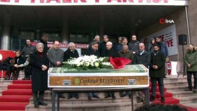  Kılıçdaroğlu CHP'li danışman Coşkun için düzenlenen törene katıldı
