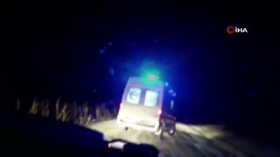 ogretmenlik -  - Buzlanan yolda düşerek yaralanan öğretmen hastaneye kaldırıldı Videosu