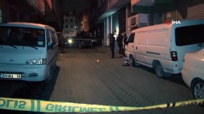  Beyoğlu'nda silahlı saldırı: İş yerine kurşun yağdırıp kaçtılar