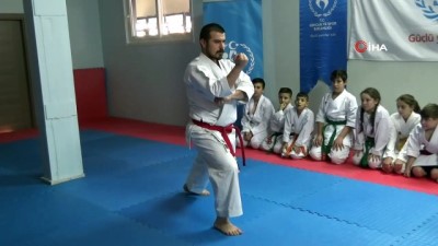olimpiyat sampiyonu -  İşitme engelli milli karateci Sabri Kıroğlu, Dünya Şampiyonası’na hazırlanıyor
- Sabri Kıroğlu: 'Hedefim Düzce’den olimpiyat şampiyonu çıkarmak'  Videosu
