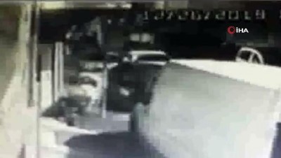  Öz annesini öldürdükten sonra cesedini böyle taşıdı 