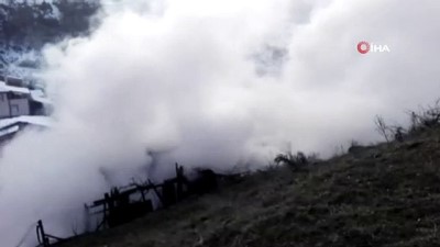 ev yangini -  Pazaryeri’nde ev yangını Videosu