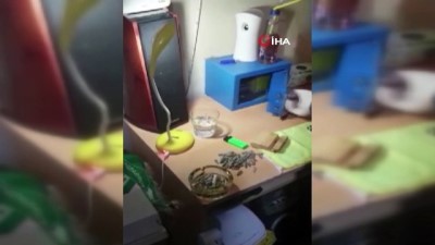  Uyuşturucuyu çelik kasaya sakladılar