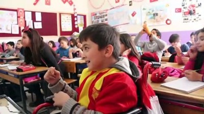 yardim kampanyasi -  10 yıl sonra gelen ‘yürüme’ müjdesi...Serebral Palsi hastası minik Buğrahan yürüyebilmek için gün sayıyor  Videosu