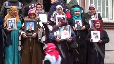 teror yandaslari -  HDP önündeki ailelerin evlat nöbeti 137'inci gününde  Videosu