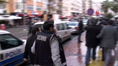 infaz koruma -  Kocaeli'de FETÖ'den gözaltına alınan 8 şüpheli adliyeye sevk edildi  Videosu