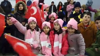 buz pateni -  Mardin’de çocuklar için buz pisti kuruldu Videosu