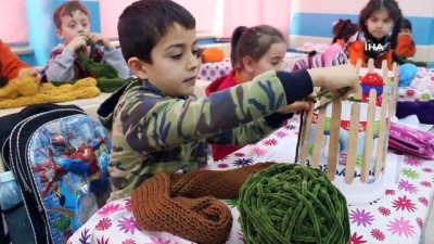 sinif ogretmeni -  Minikler yürekleri ilmek ilmek ısıttı  Videosu