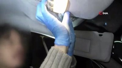 narkotik -  Otomobilin tavanından 2 kilo uyuşturucu çıktı Videosu