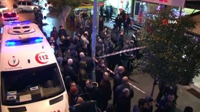 Pala ile kafeye dalan şahıs bacağından vurularak etkisiz hale getirildi