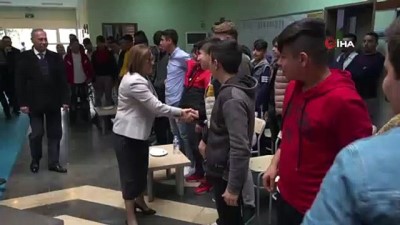 madde bagimlisi -  Bağımlılıkla mücadele eden gencin duyguları yürekleri titretti  Videosu