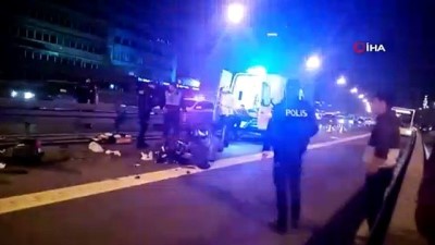 agir yarali -  Metrobüs yolunda akıl almaz kaza, metrobüs motosiklete çarptı Videosu