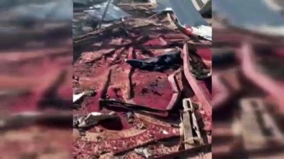 mescid -  - Yemen'de askeri kampa düzenlenen saldırıda ölü sayısı 79'a yükseldi  Videosu