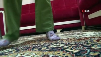  6 buçuk aylık doğdu, 13 günlükken bir bacağını kaybetti, ilk adımlarını babasının yaptığı alüminyum düzenekle attı...Minik Özge 6 yaşında 