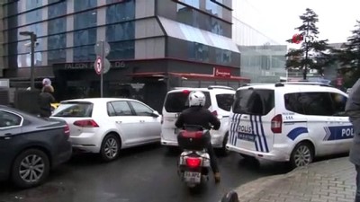  Avukatlar arasındaki kavga kanlı bitti: 1 yaralı