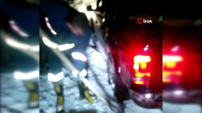 ulker -  Karda mahsur kalan 4 kişiyi jandarma ve itfaiye kurtardı  Videosu