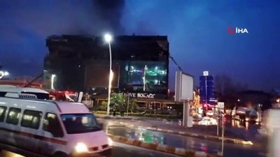 itfaiye eri -  Kocaeli'deki AVM yangınında havanın aydınlanmasıyla hasar gün yüzüne çıktı  Videosu