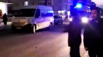 yarali kadin -  Otomobiliyle çarptığı yaşlı kadını olay yerinde bırakıp kaçtı Videosu
