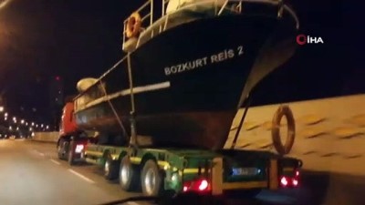  Samsun’da gemiyi karadan yürüttüler 