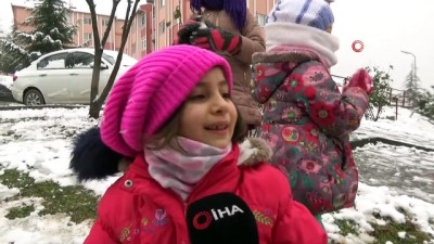  Çocuklar yağan karın tadını doyasıya çıkarttı 