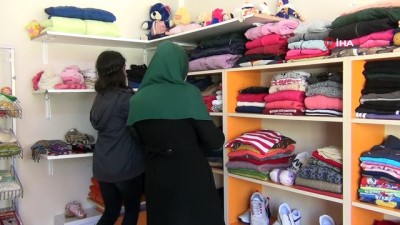  Ortaokulda ihtiyaç sahibi öğrenciler için 'Sosyal Market' açtılar