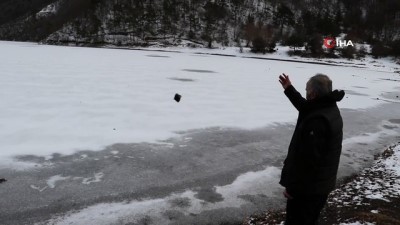  Boraboy Gölü’nün yüzeyi buz tuttu 