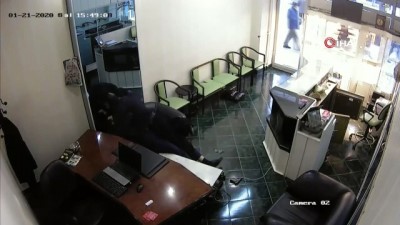 silahli soygun -  'Kara çarşaflı soyguncu' tutuklandı Videosu