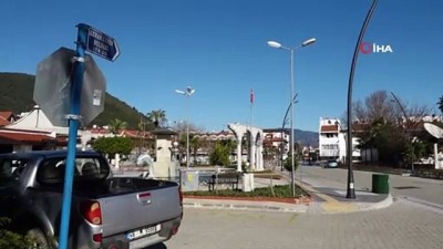  Marmaris’te ‘Evren’ gitti, ‘Ecevit’ geldi 