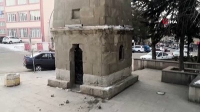  Ankara'daki deprem tarihi saat kulesine zarar verdi 