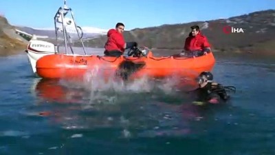 arac kamerasi -  Kayıp Gülistan’ı arama çalışmaları devam ediyor  Videosu