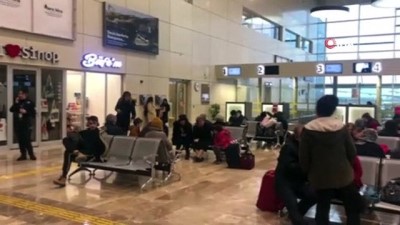 yildirim dusmesi -  Sinop Havaalanında korkutan patlama sesi  Videosu