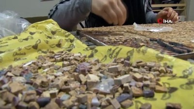 amazon -  Taşların kraliçeleri mozaikleri yeniden şekillendiriyor  Videosu