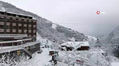  Ağaran Şelalesi beyaza büründü 