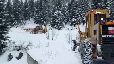  Doğu Karadeniz'de 711 köy ve mahalle yolu kar nedeniyle ulaşıma kapandı 