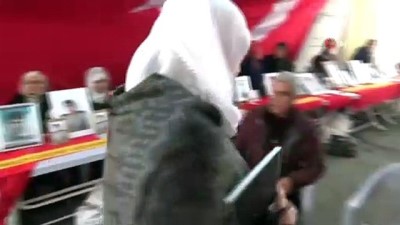  HDP önünde evlat nöbeti tutan ailelerin sayısı 73'e yükseldi 