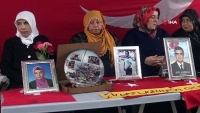 teror orgutu -  HDP önündeki ailelerin evlat nöbeti 144’üncü gününde  Videosu