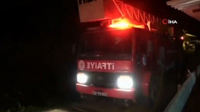  Müstakil evin bahçesinde çıkan yangın korkuttu 