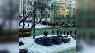  - Rusya'da sirkten kaçan filler ortalığı birbirine kattı 