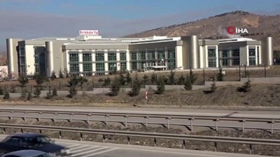 ameliyathane -  Kırıkkale Üniversitesinden 'yanlış iğne kör etti' iddialarına ilişkin açıklama  Videosu