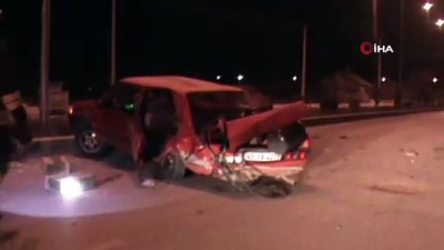  Seydişehir'de otomobiller çarpıştı: 3 yaralı 