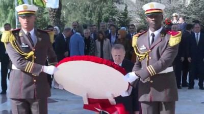 resmi karsilama -  - Cumhurbaşkanı Erdoğan Cezayir’de Şehitler Abidesi’ni ziyaret etti Videosu