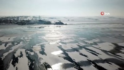 buz tutan gol -  Donan Nazik Gölü'nün eşsiz görüntüleri havadan görüntülendi  Videosu