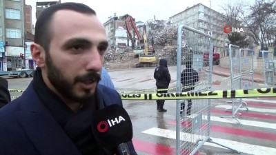  Depremde ağır hasar gören binalar kontrollü olarak yıkılmaya devam ediyor